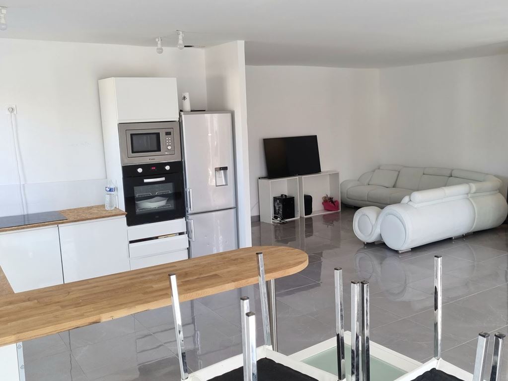 Villa 5 minutes LEZIGNAN PINK Immobilier