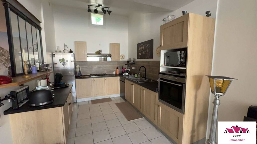 Maison de village LAREDORTE PINK Immobilier
