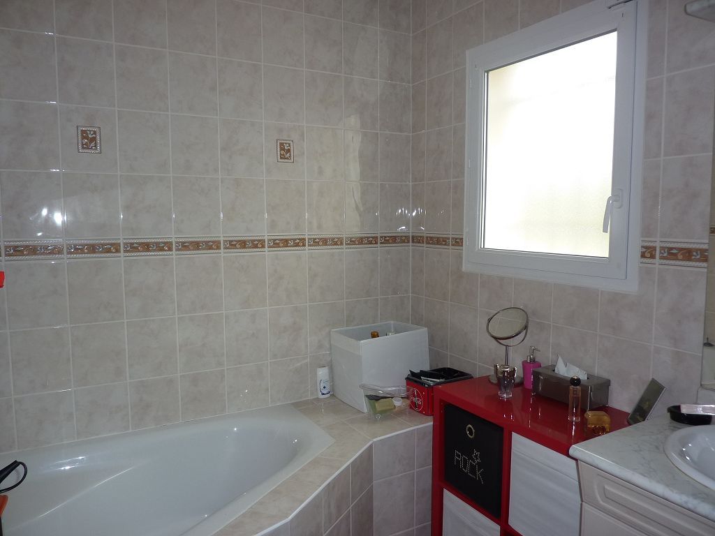 Villa LEZIGNAN PINK Immobilier