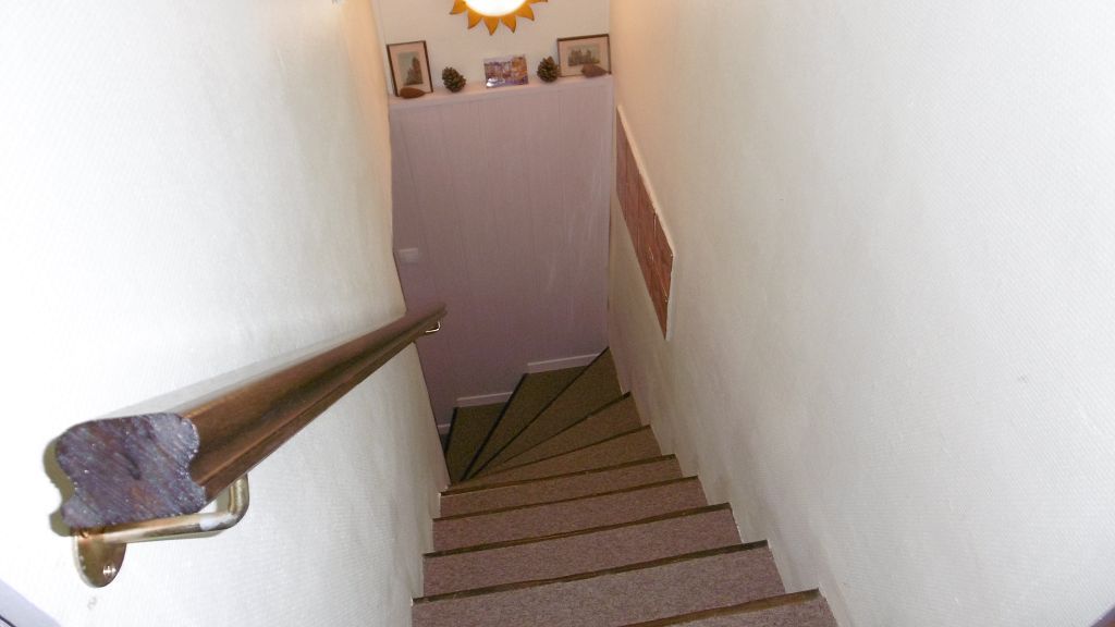 Maison de village 5 MINUTES LEZIGNAN-CORBIERES PINK Immobilier