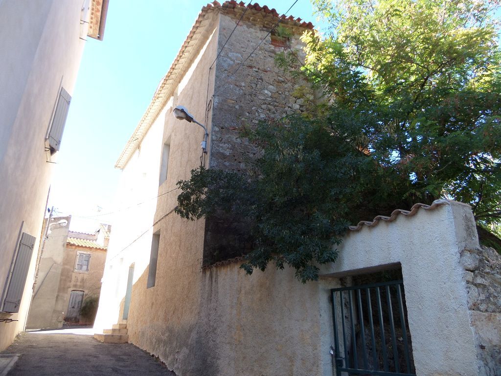 Maison en pierre 5 minutes de Lézignan-Corbières  PINK Immobilier