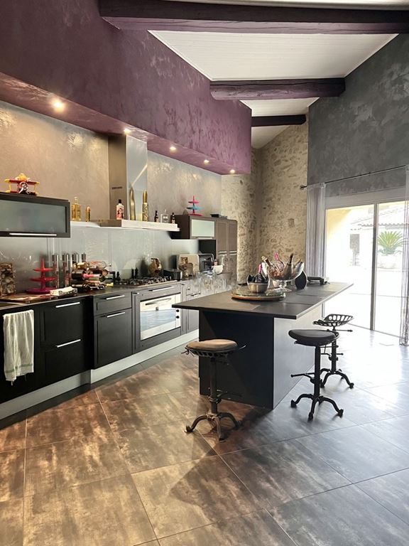 Maison de village proche LEZIGNAN PINK Immobilier
