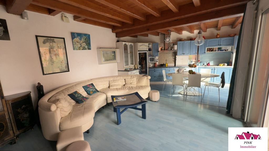 Immeuble LEZIGNAN PINK Immobilier